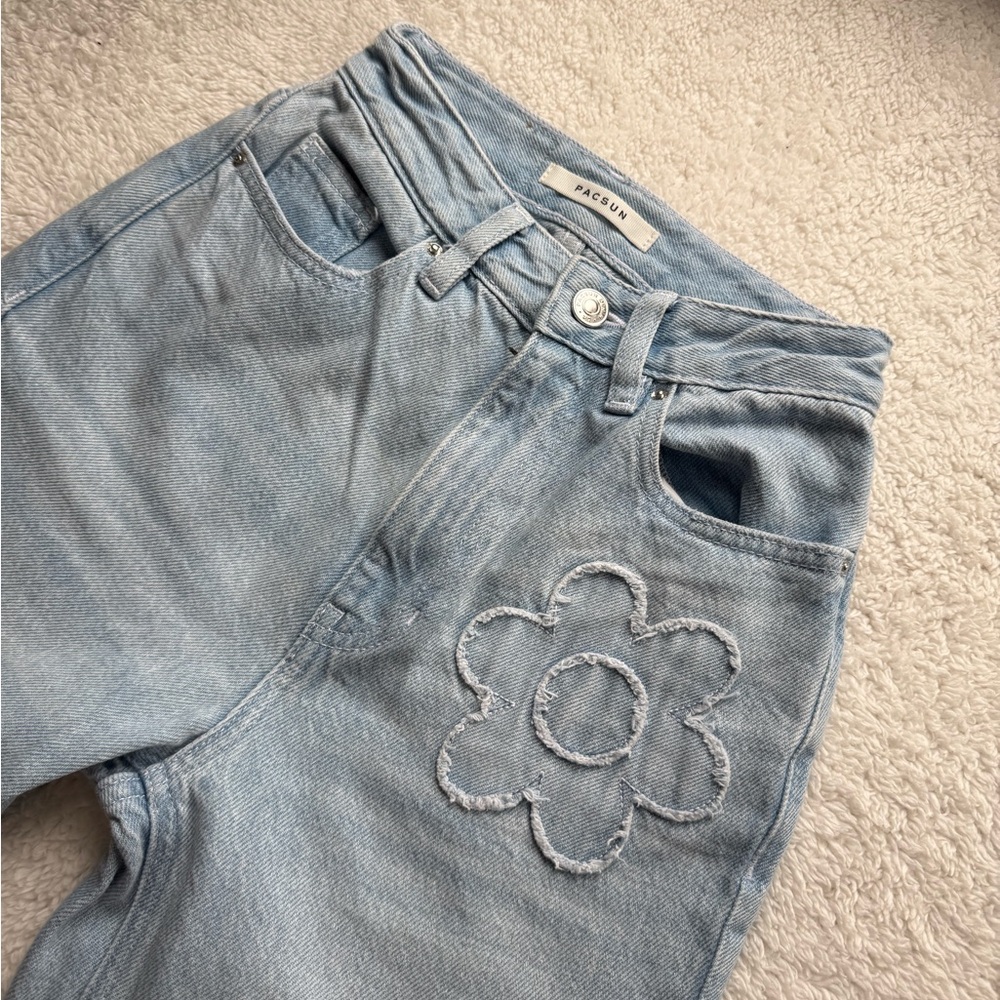 Pacsun 90’s boyfriend Light Blue Women's Jeans with Floral Design